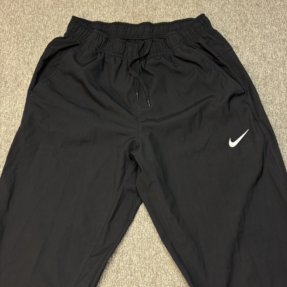 Nike Jogger Pants Mens M Dri-FIT Running Pocket Versatile Workout Black FB7490